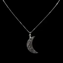 Lunar Grace: Muonionalusta Meteorite Necklace