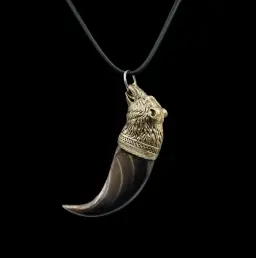 Grizzly Bear Claw Pendant – Symbol of Strength and Wilderness