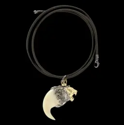 Lion claw pendant
