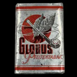 Globus Pfeifentabak Tin – A Forgotten Relic of Wartime Germany