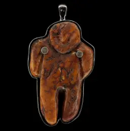Pendant The Amber Man of the Schwarzort Treasure