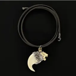 Lion claw pendant 6 cm