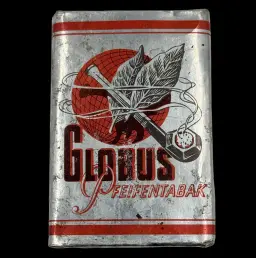 Globus Pfeifentabak Tin – A Forgotten Relic of Wartime Germany
