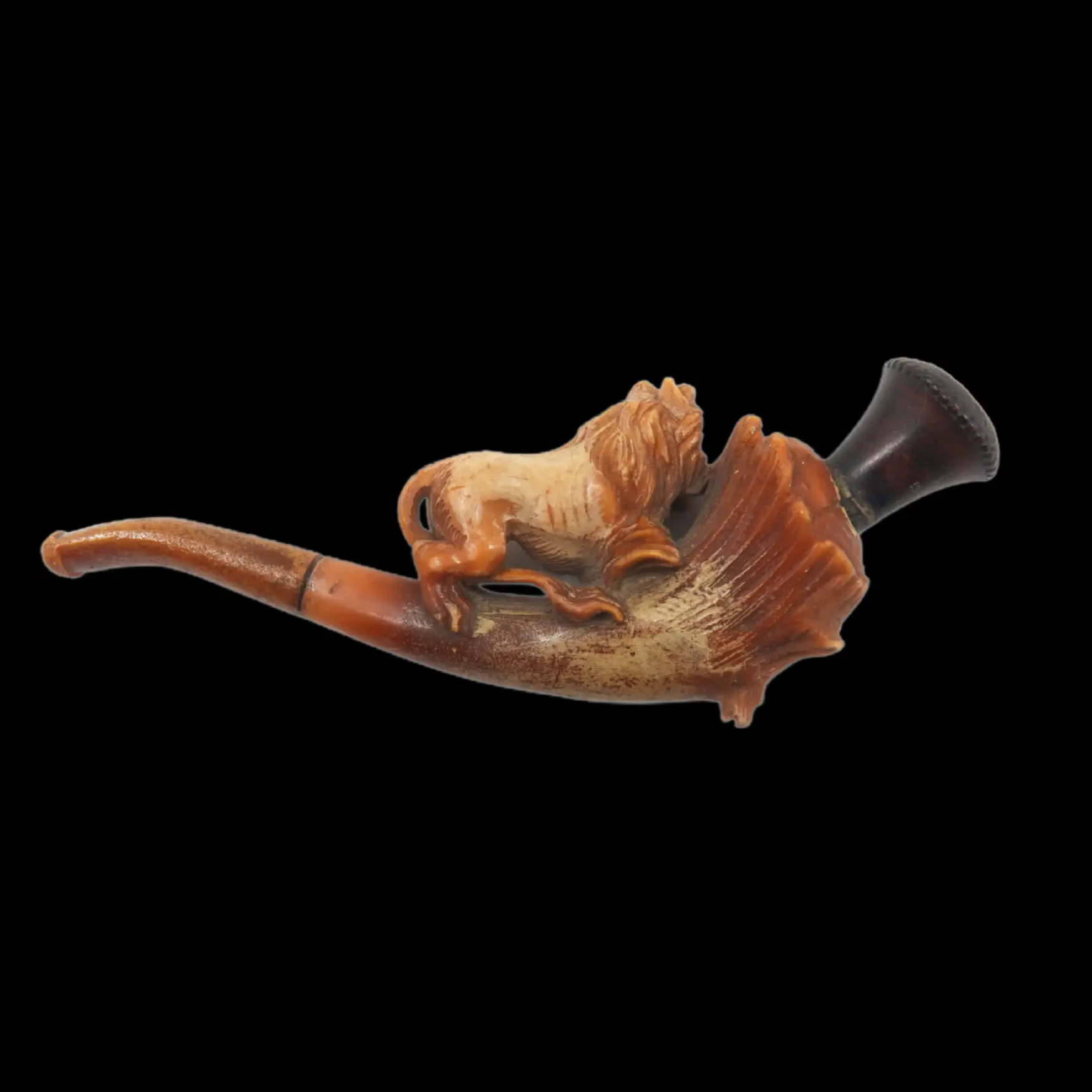 White Stone and Amber Smoking Pipe with Regal Lion Figure – Mid-19th Century Austrian Meerschaum Masterpiece - preview photo 2123