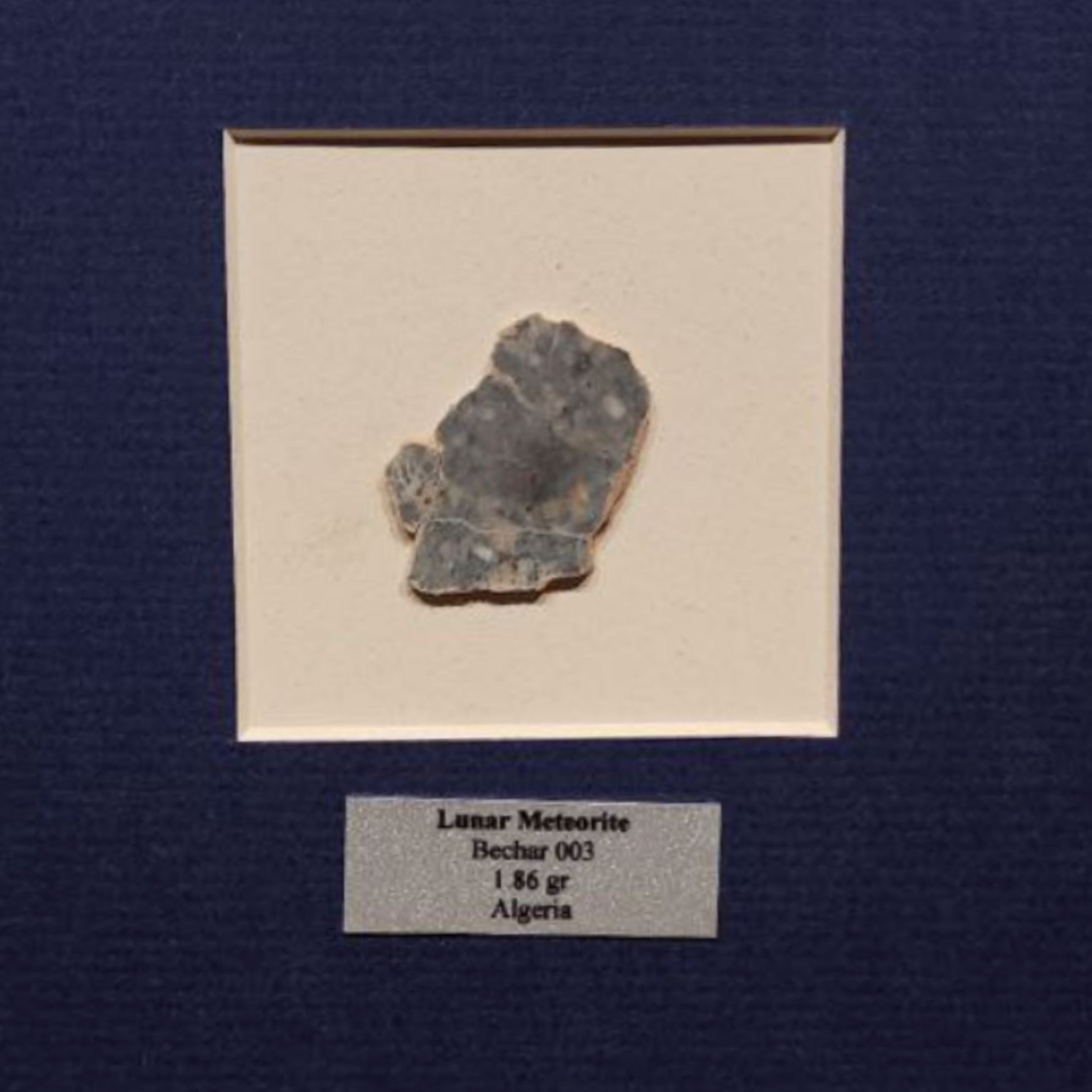 LMB186-1 1.86 gr Lunar Meteorite “Bechar 003” – Sculpted Slice of the Lunar Highlands - preview photo 2123