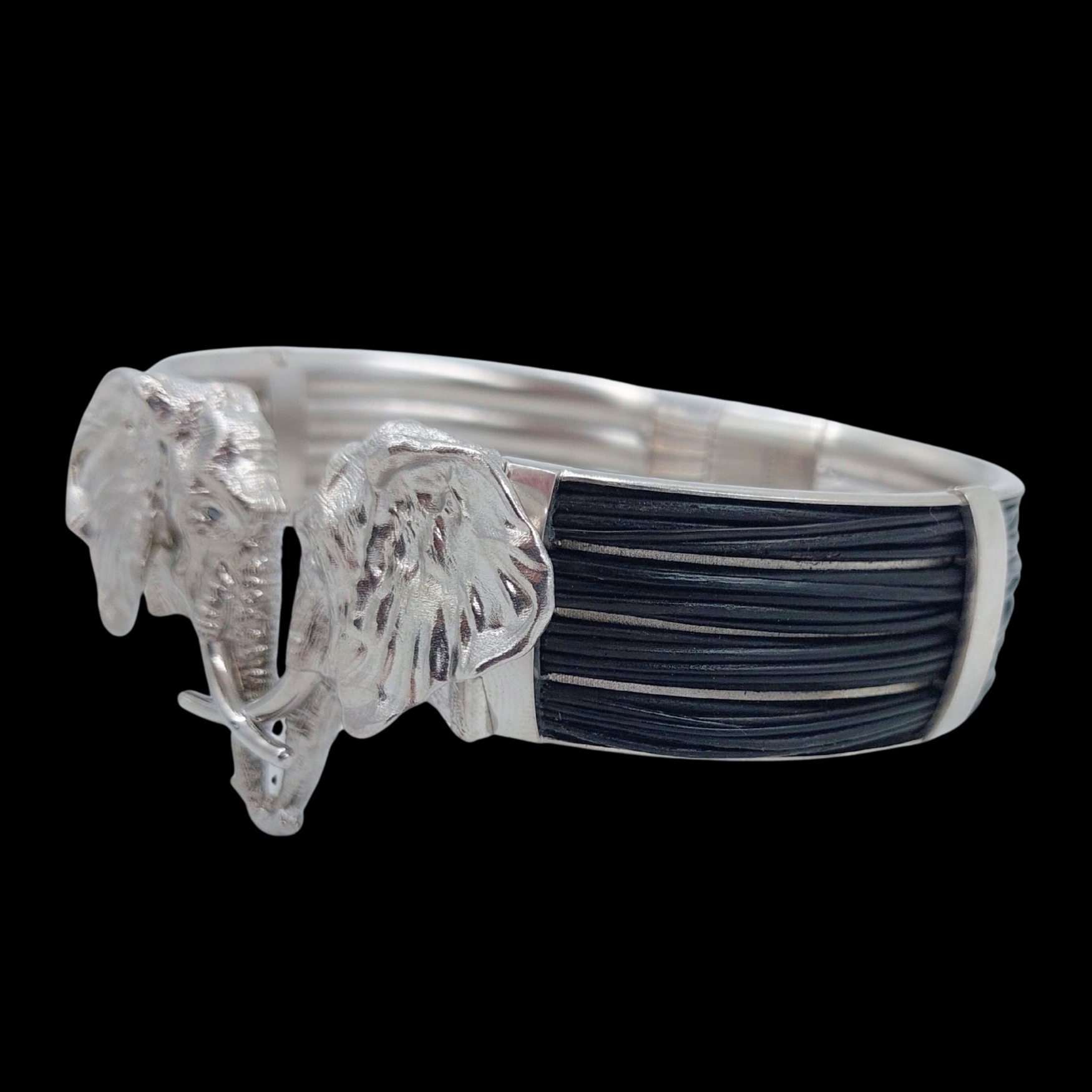 Elephant Hair Bracelet with Sterling Silver Elephant Head Clasp - preview photo 2123
