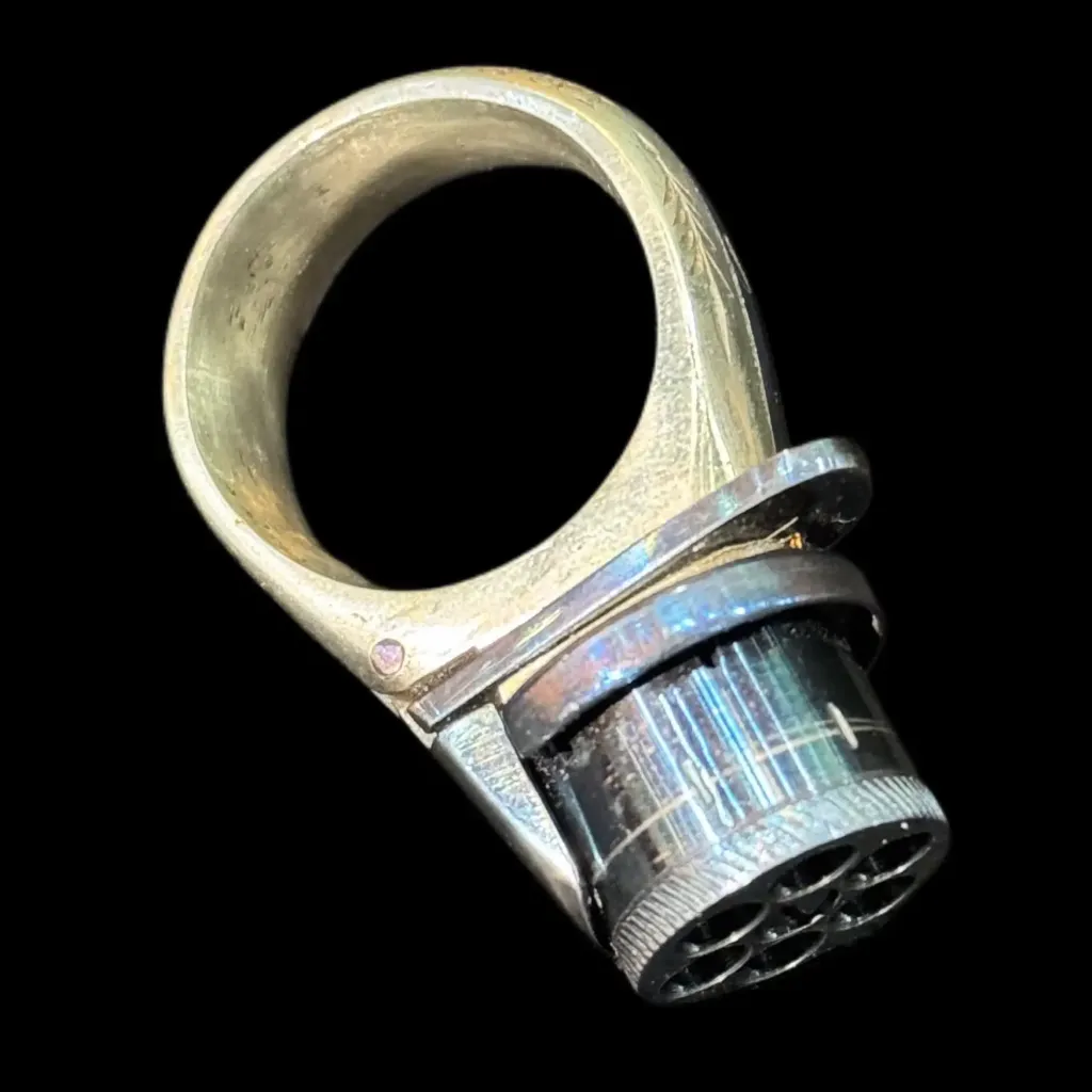 Ring Revolver – "Le Petit Protector" – A Rare 19th Century Concealed Weapon - preview photo 4123