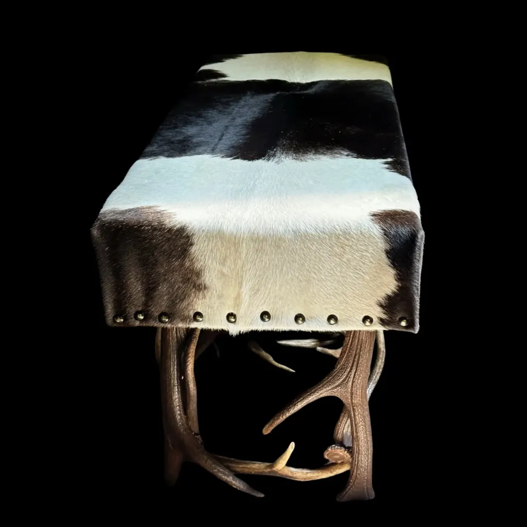 Antler Bench with Cowhide Upholstery – A Statement of Rustic Luxury - preview photo 4123