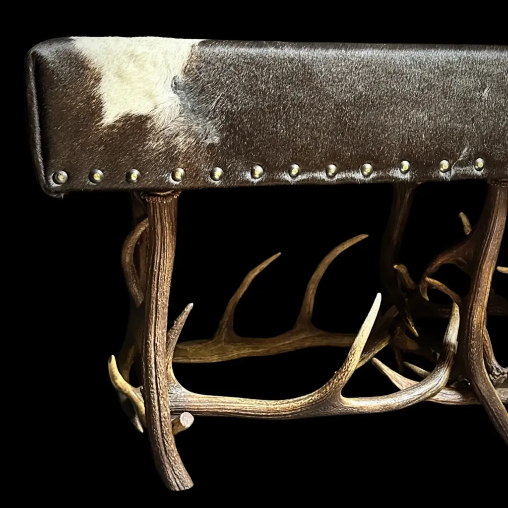 Antler Bench with Cowhide Upholstery – A Statement of Rustic Luxury - preview photo 6123
