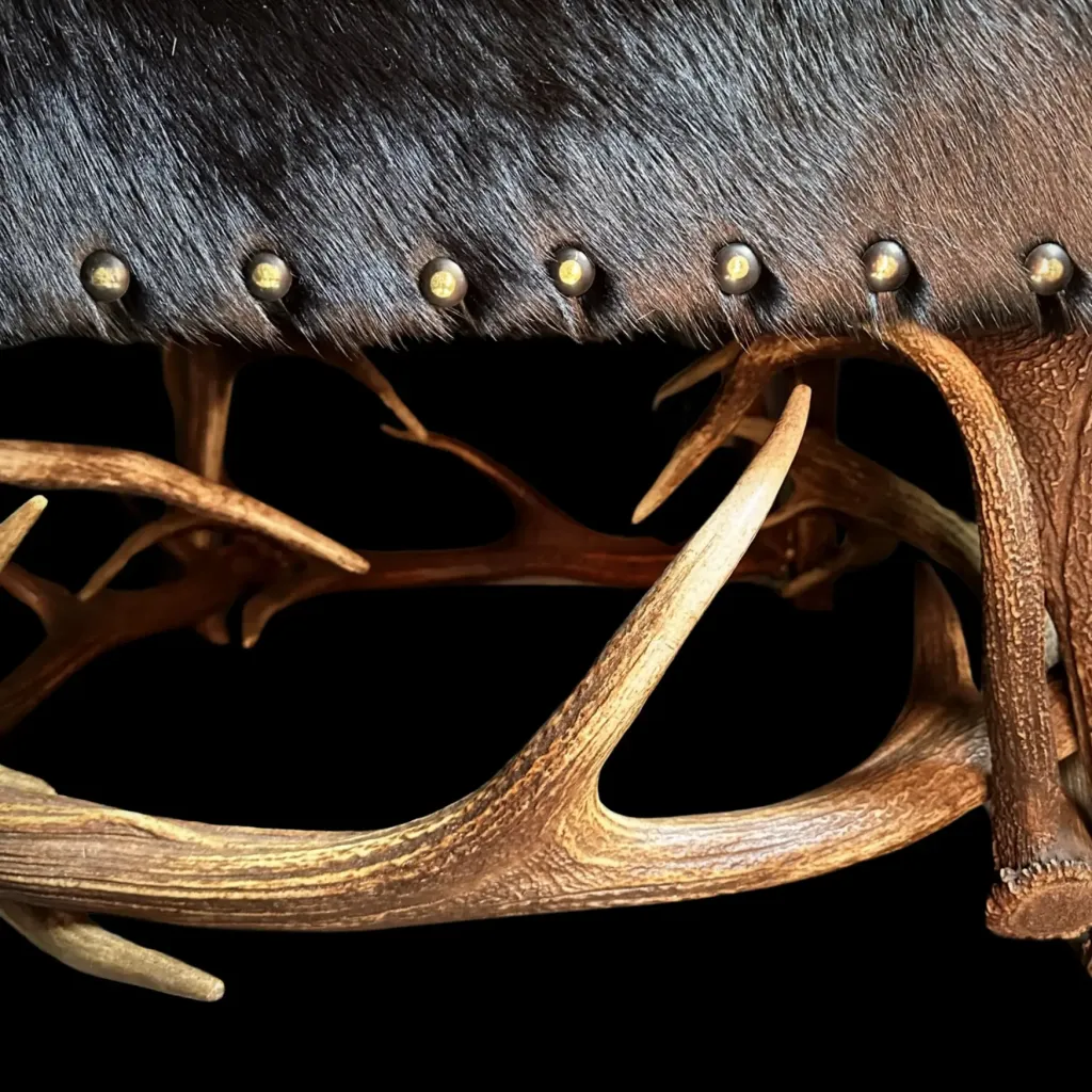Antler Coffee Table – Rustic Charm and Sophistication - preview photo 4123