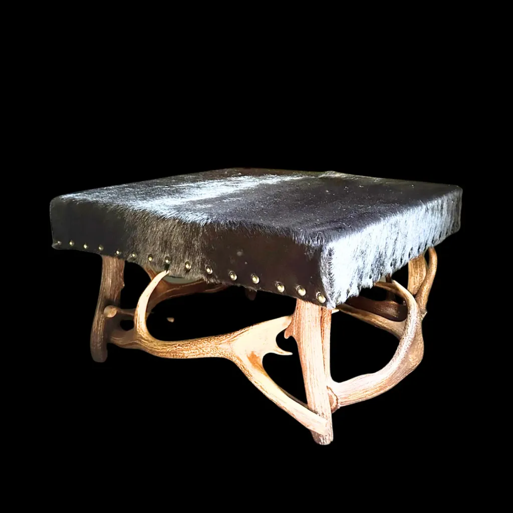 Antler Coffee Table – Rustic Charm and Sophistication