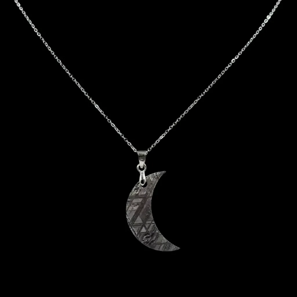 Lunar Grace: Muonionalusta Meteorite Necklace