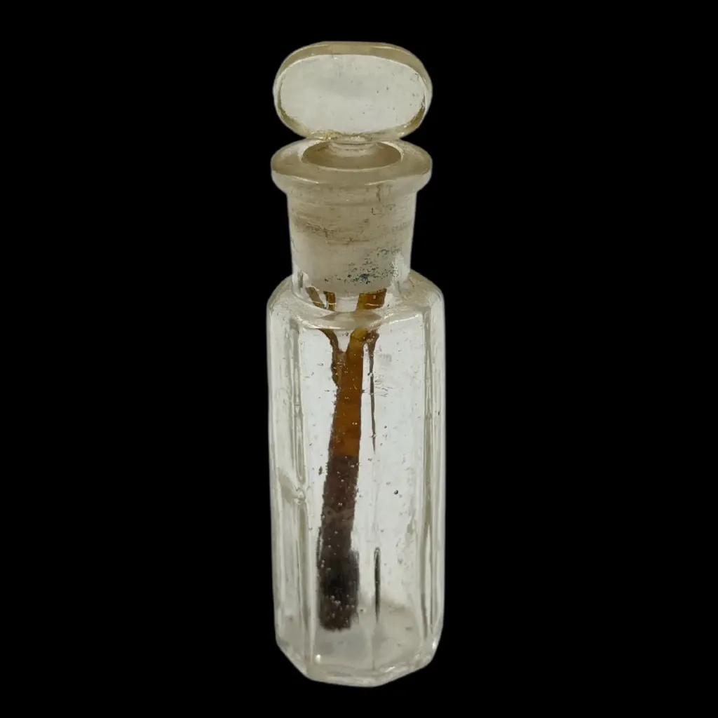 Wooden Perfume Case with Glass Flask and Fragrance Remnants – Rustic Treasure - preview photo 4123