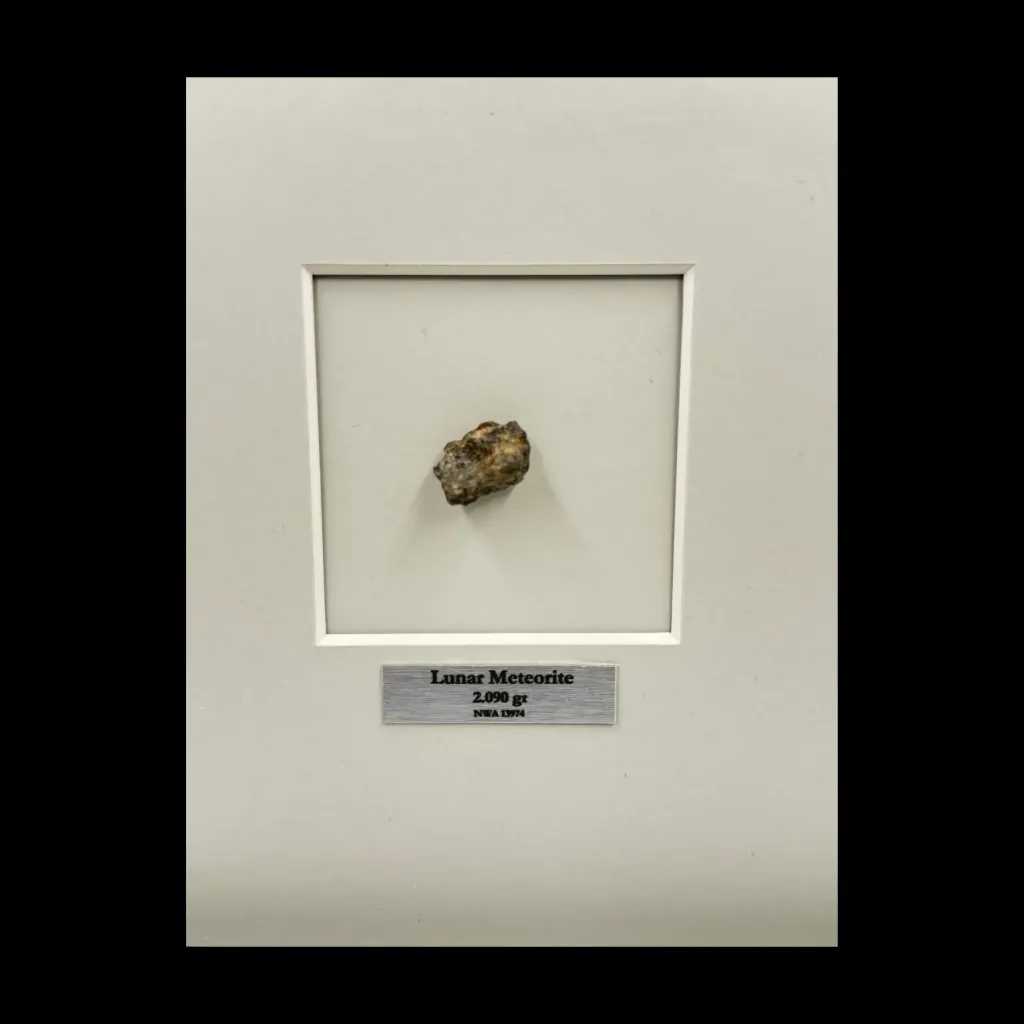 2.090 gr Lunar Meteorite “Bechar 003” – Stunning Lunar Relic - preview photo 2123