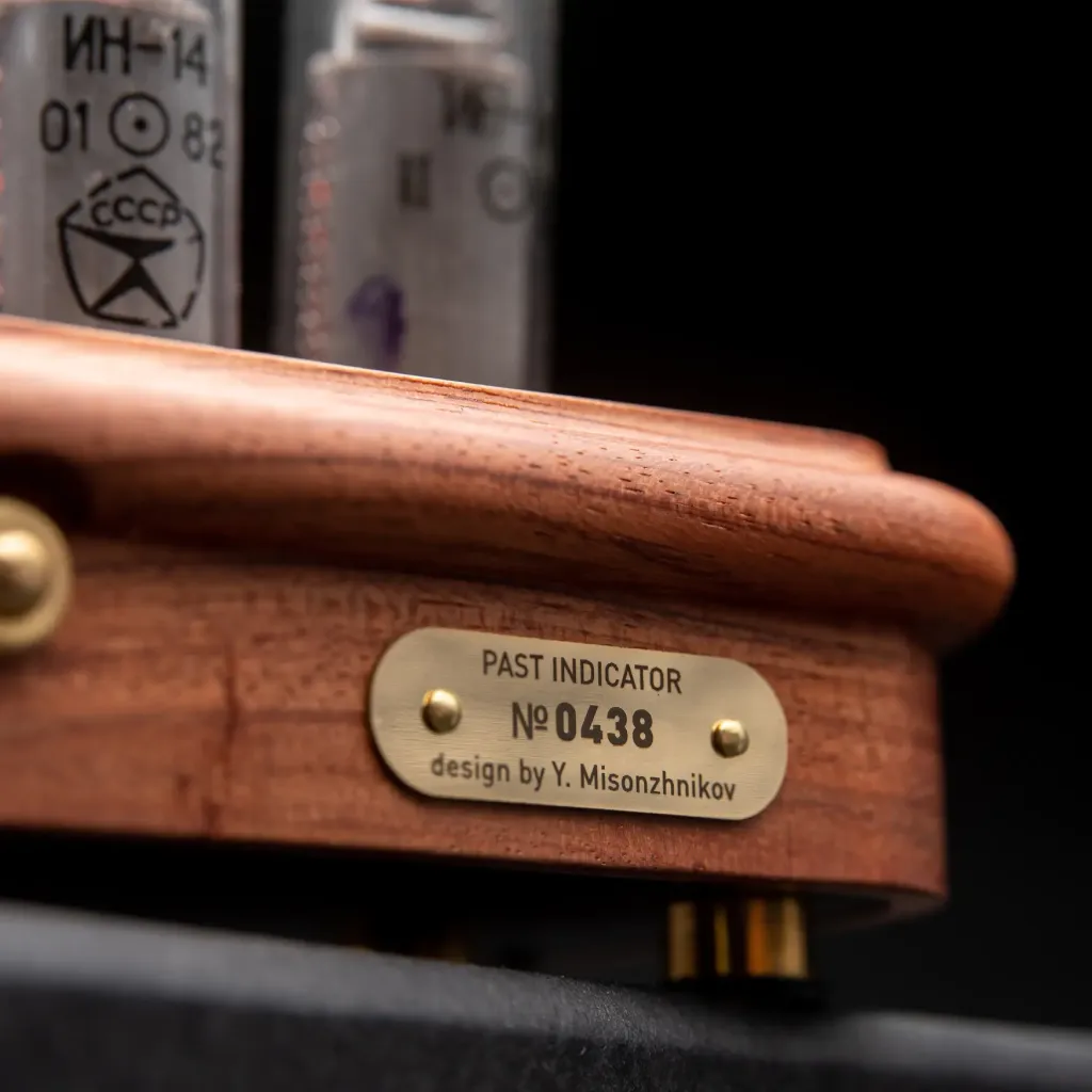 Vostok 4 Black: Bubinga Wood Clock – Tribute to Space Exploration and Artistry - preview photo 6123