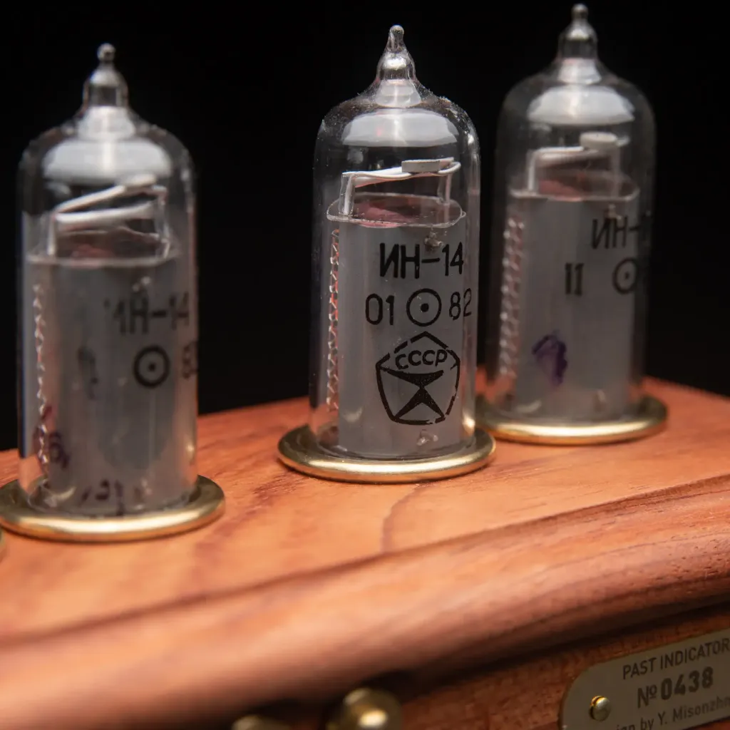 Vostok 4 Black: Bubinga Wood Clock – Tribute to Space Exploration and Artistry - preview photo 5123