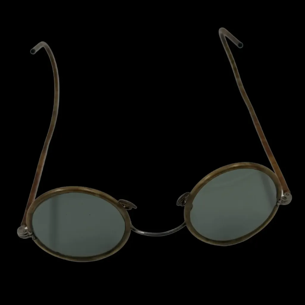 19th-Century Colonial Spectacles in Wooden Case – Vision of Elegance and History - preview photo 3123