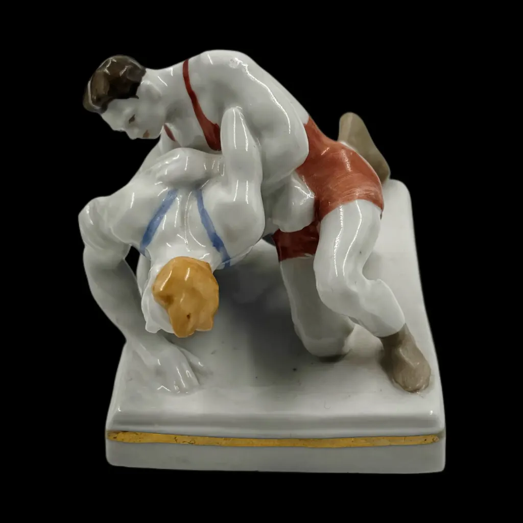 Dynamic Porcelain Sculpture of Wrestlers in Action – Soviet Era Masterpiece, 1959 - preview photo 3123