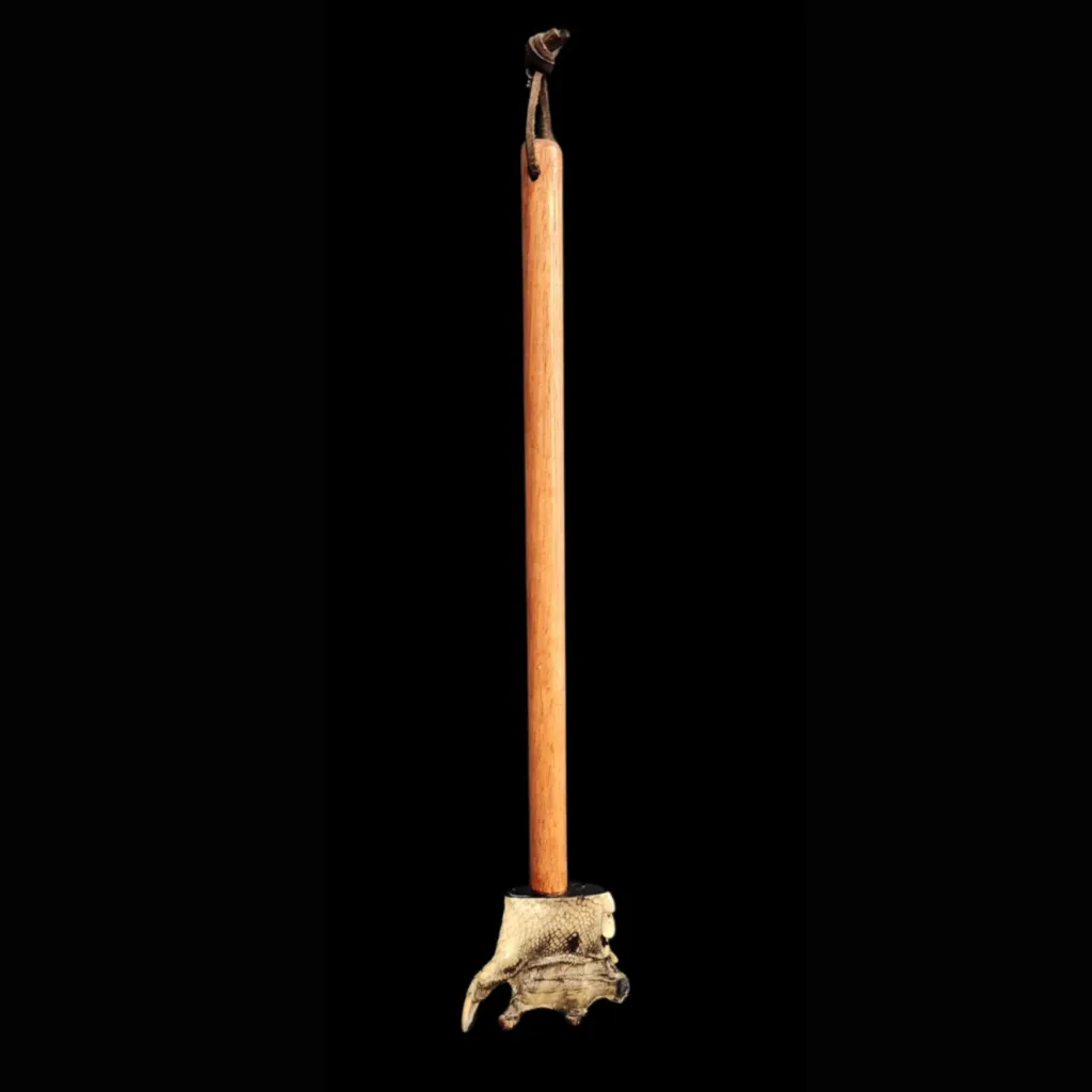 Back Scratcher Made from Crocodile Paw – A Relic of Exotic Craftsmanship - preview photo 2123