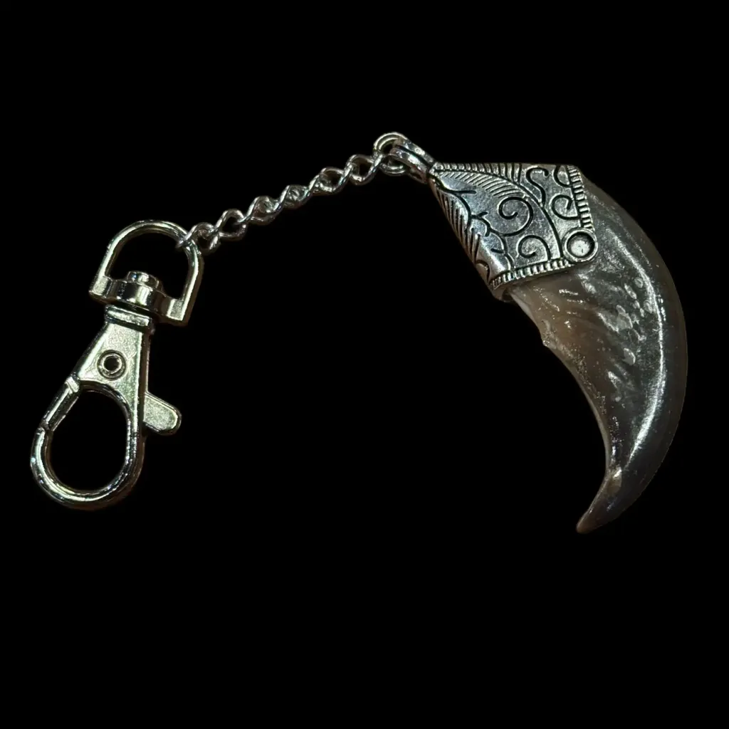 Keychain with Authentic Grizzly Bear Claw in Decorative Metal - preview photo 2123
