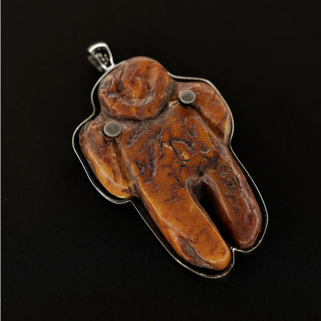 Pendant The Amber Man of the Schwarzort Treasure - preview photo 3123