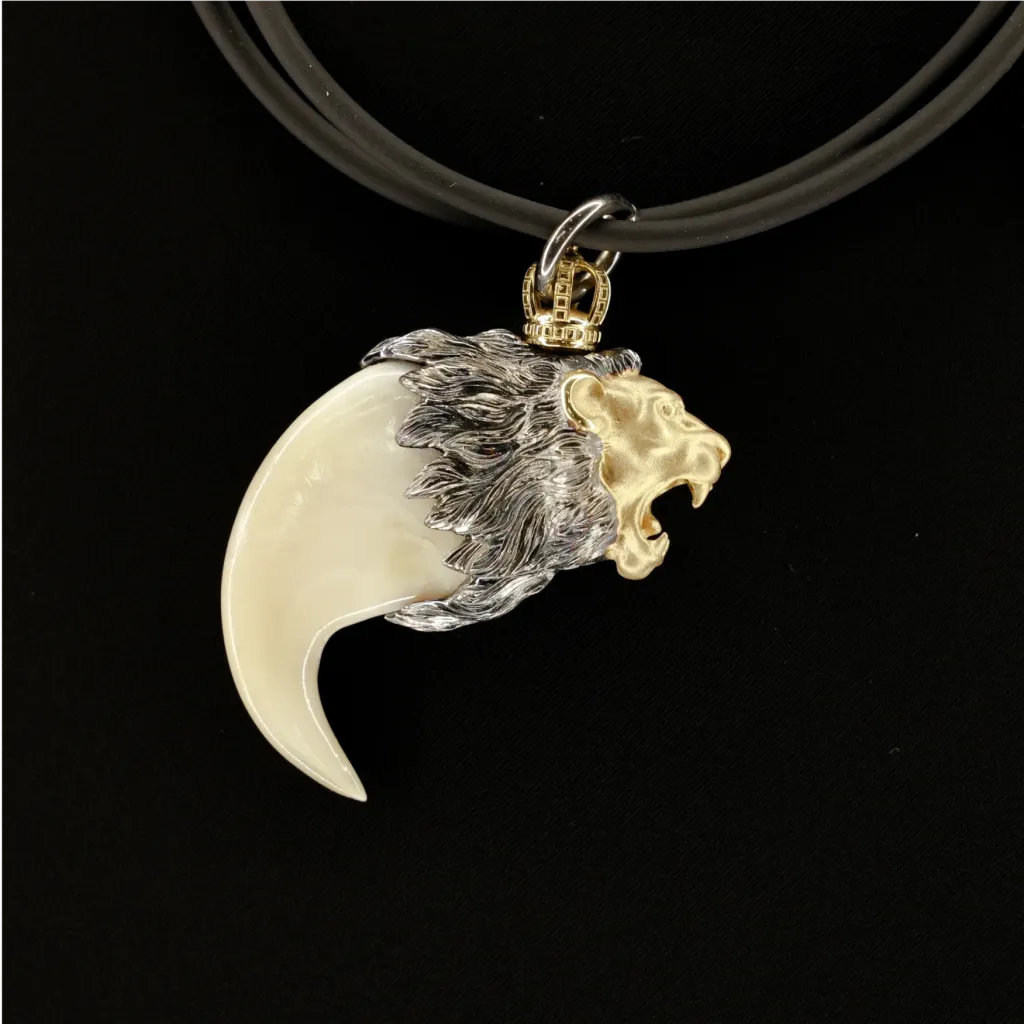 Lion claw pendant - preview photo 2123