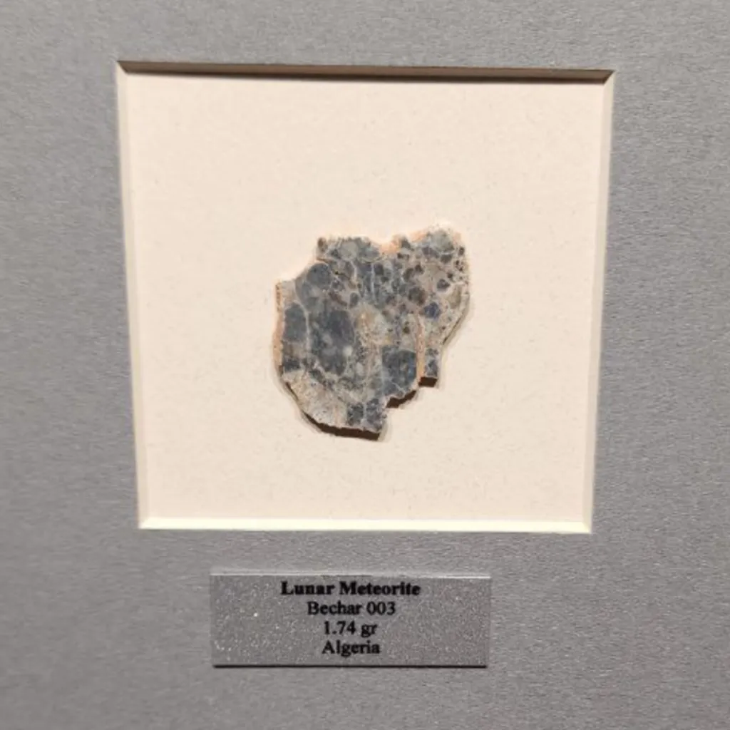 1.74 gr Lunar Meteorite “Bechar 003” – Sculpted Slice of the Lunar Highlands - preview photo 2123