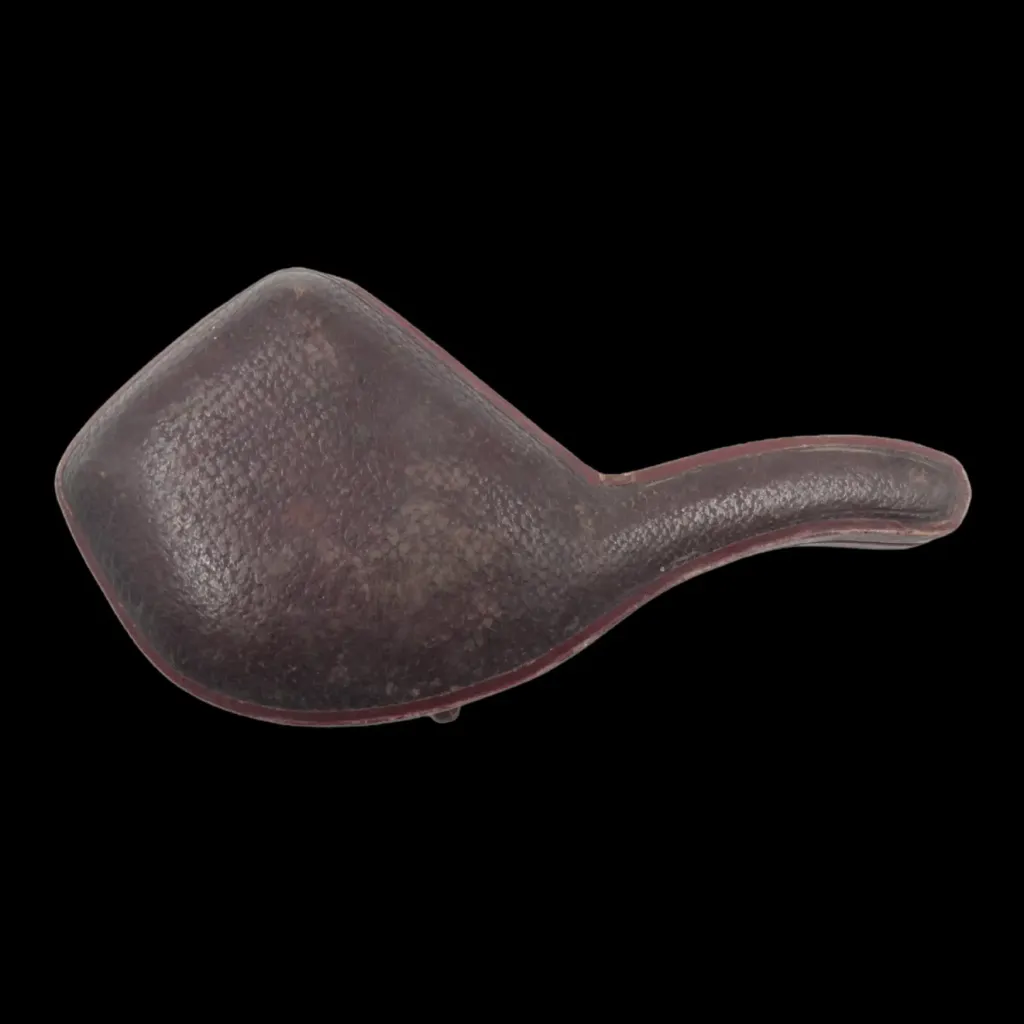 White Stone and Amber Smoking Pipe with Seated Bulldog – 19th Century European Master Carving - preview photo 3123