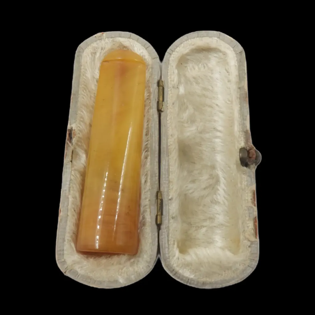 Amber Smoking Pipe in Original Case – Rare 19th Century European Elegance - preview photo 2123