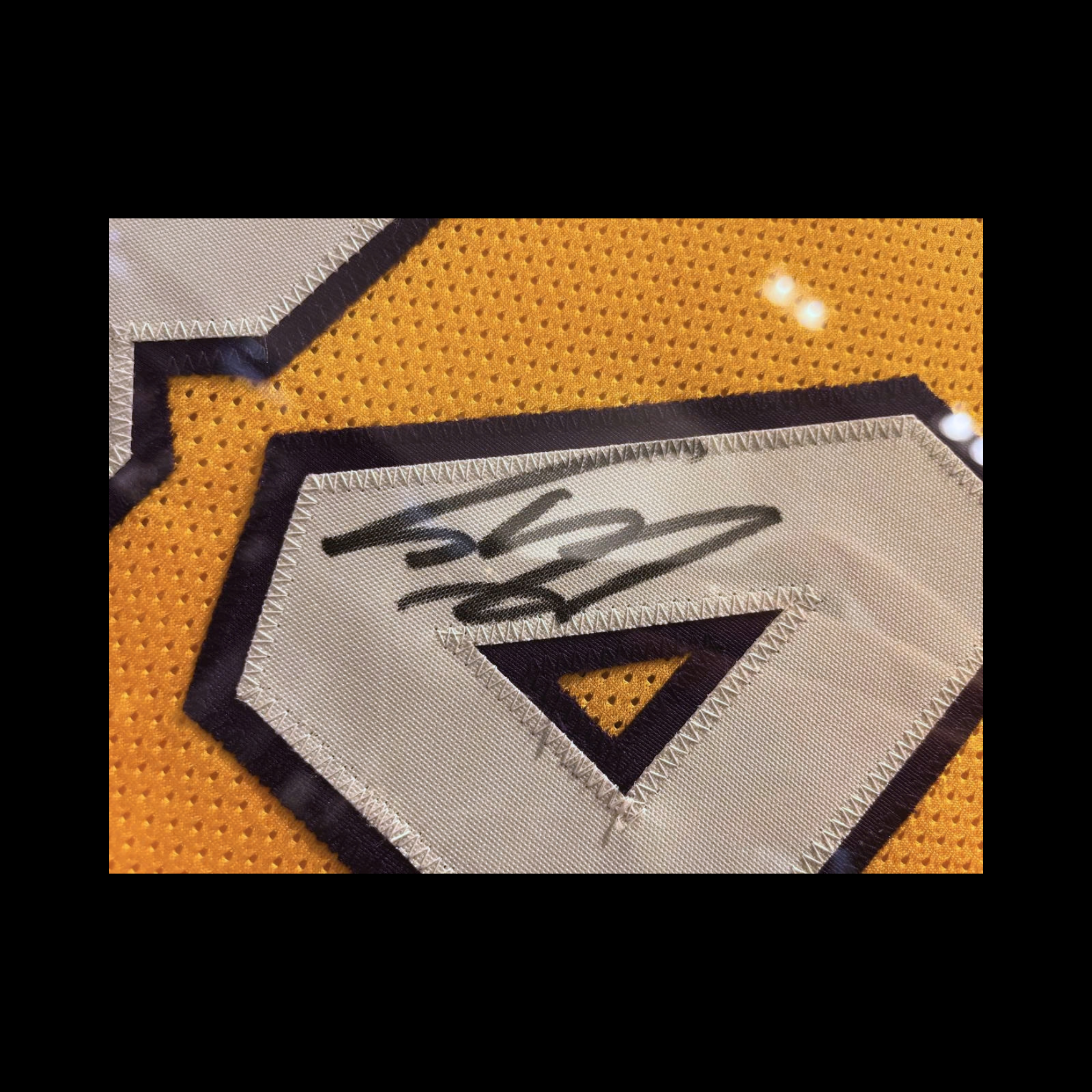 Shaquille O’Neal - Signed Los Angeles Lakers Jersey - preview photo 2123