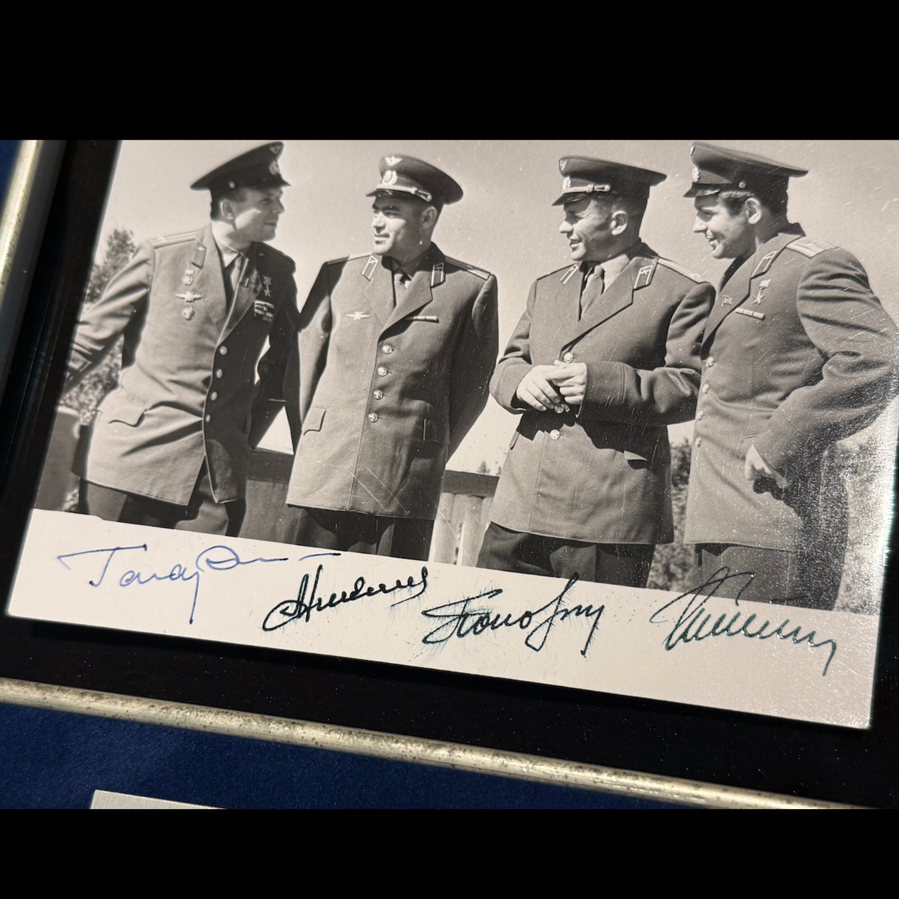 Yuri Gagarin, Andrian Nikolayev, Pavel Popovich and German Titov - Photograph with Four Autographs - preview photo 3123