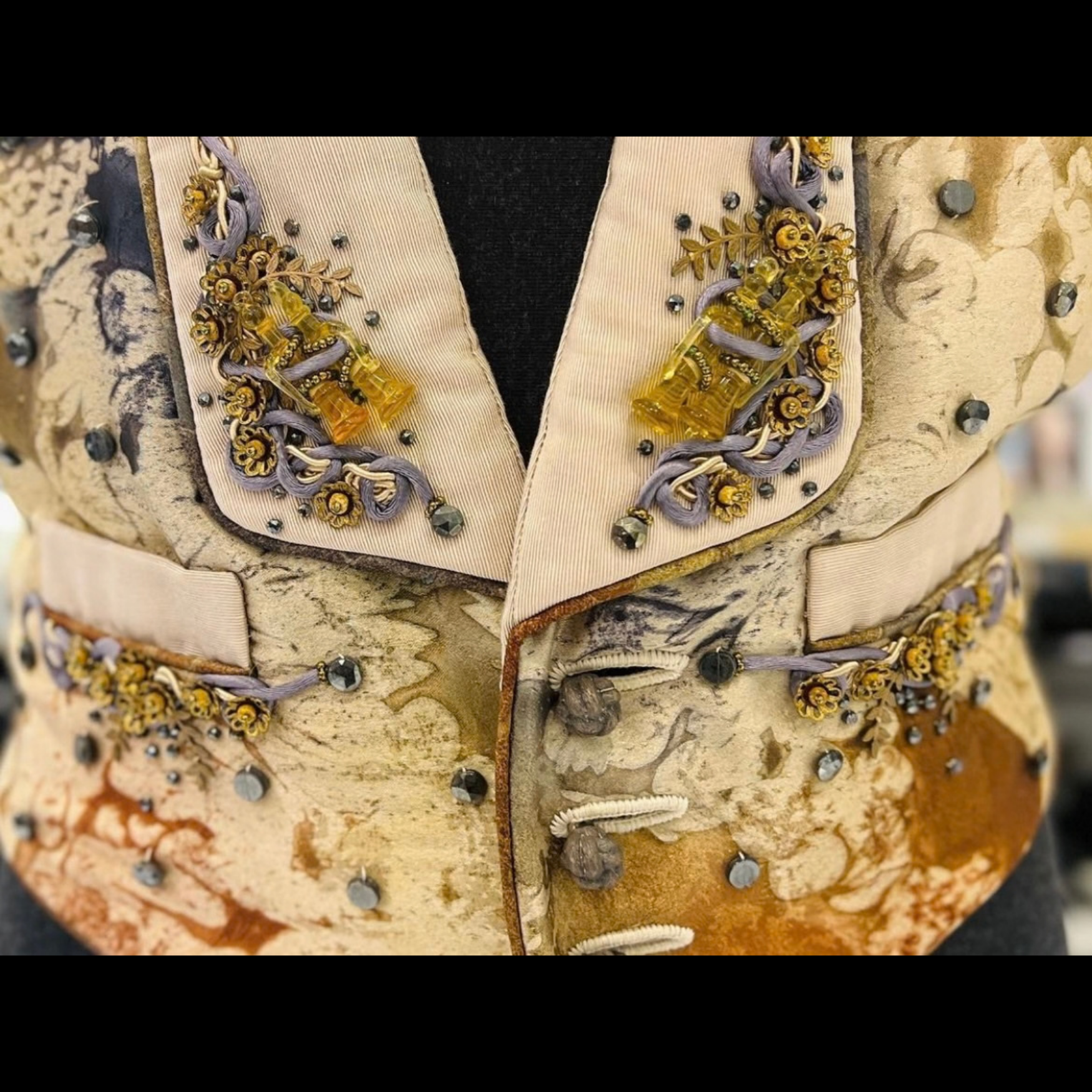 Elton John - Vest from the Artist’s Personal Wardrobe - preview photo 2123